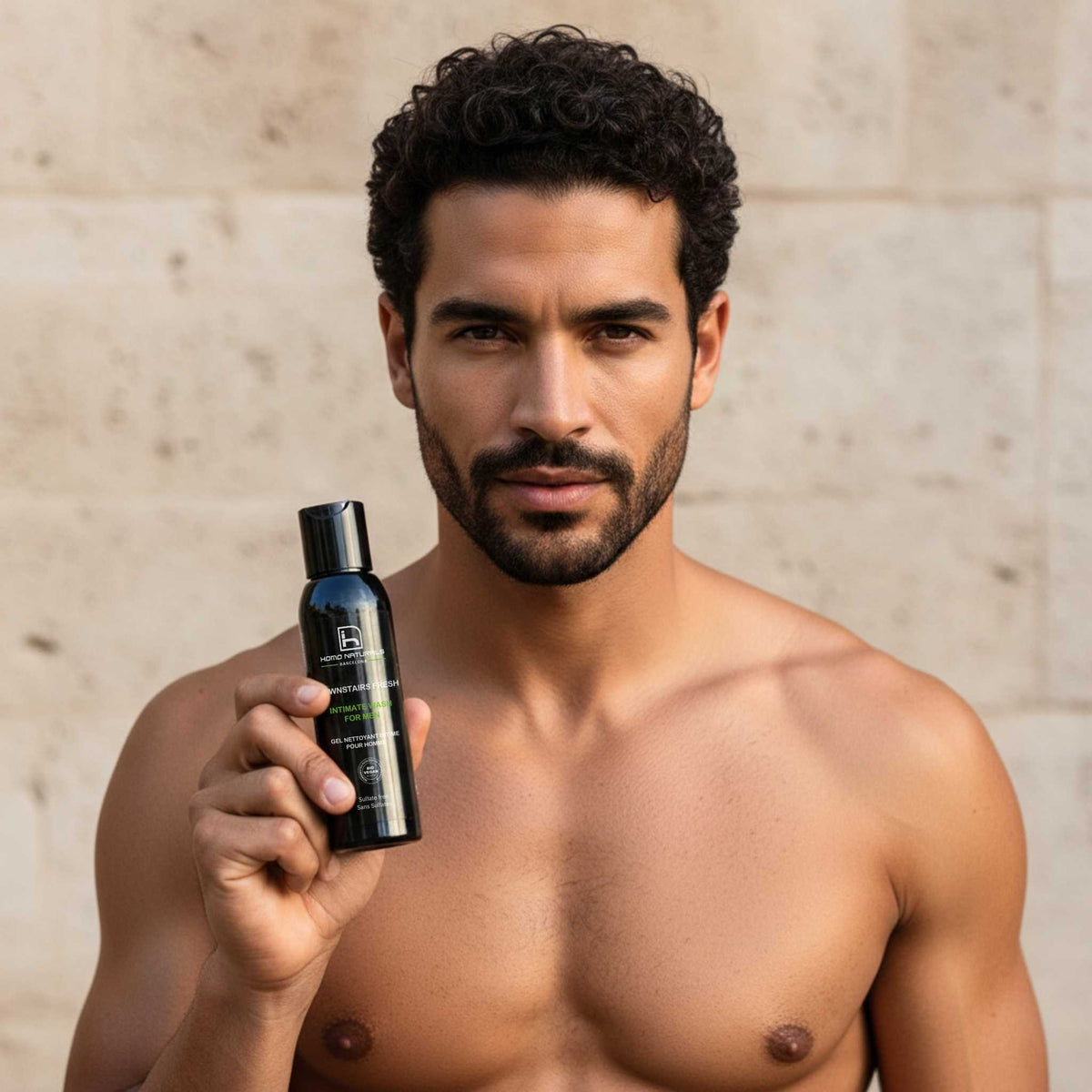 Productos naturales de cuidado íntimo para hombre. Jabón íntimo sin sulfatos, crema íntima reparadora y lubricante natural de base agua. Productos ecológicos y veganos sin derivados del petróleo. 
